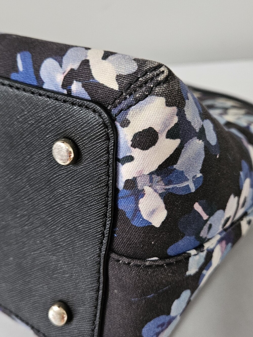 Kate Spade New York Cameron Street Blue Floral Margot Satchel (EUC) - Picture 13 of 16